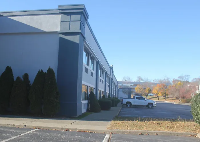 Regency Inn & Suites Mystic