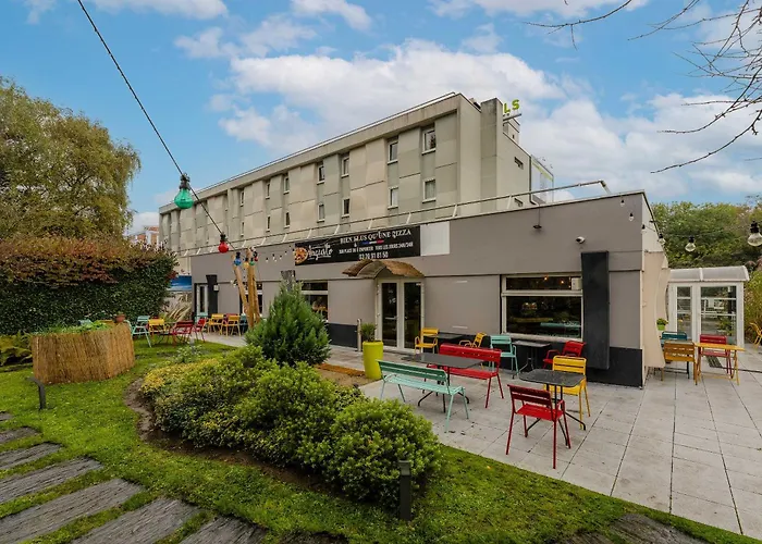 B&B HOTEL Lille Villeneuve d'Ascq Hôtel de Ville