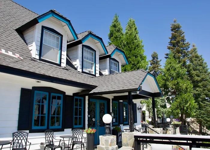 Arrowhead Lake Inn