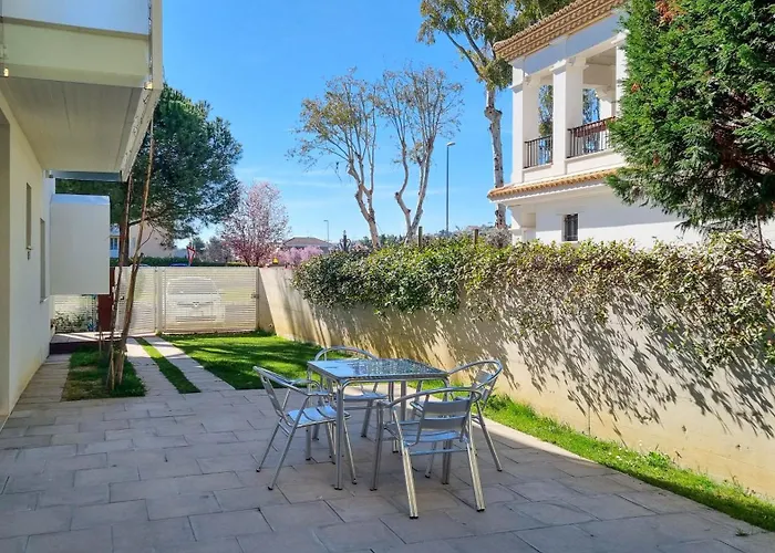 Otium casa vacanze-servizio spiaggia incluso a 250 mt-struttura pet friendly Giulianova