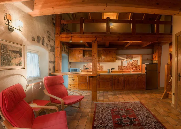 Aparthotel Castel Madonna San Martino Di Castrozza
