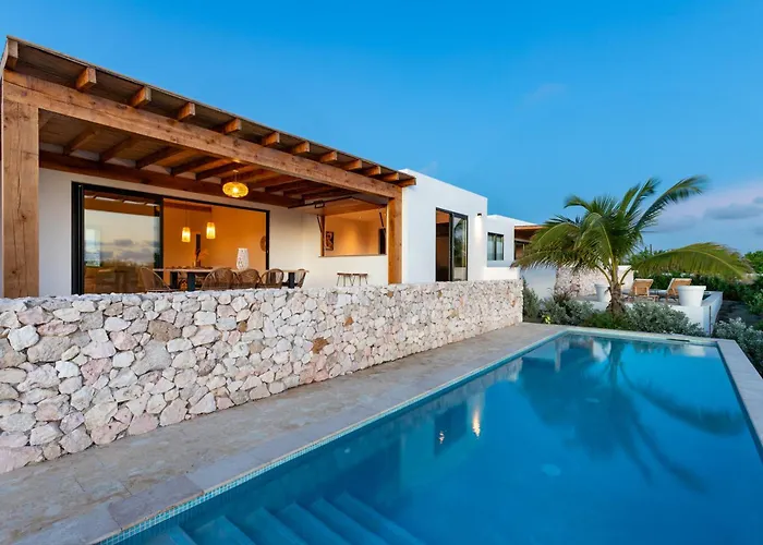 Luxury Villa With Privacy And Private Swimming Pool
