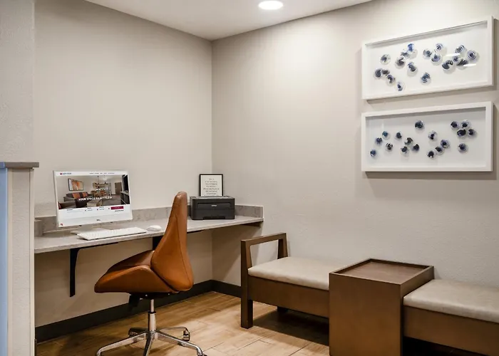 Candlewood Suites By Ihg