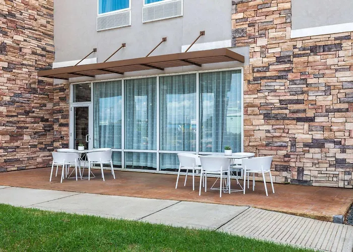 La Quinta By Wyndham - Fulton