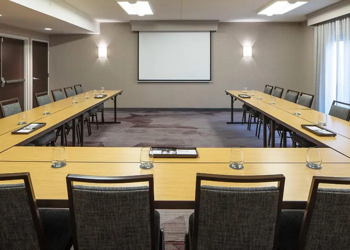 Courtyard By Marriott Dulles Airport Herndon/Reston