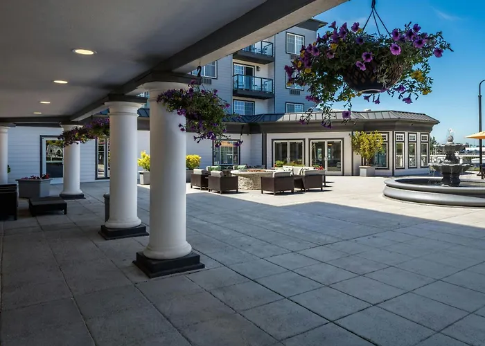 Courtyard By Marriott North
