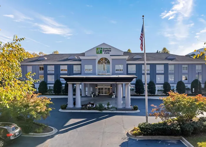Holiday Inn Express & Suites Sylva / Dillsboro By Ihg