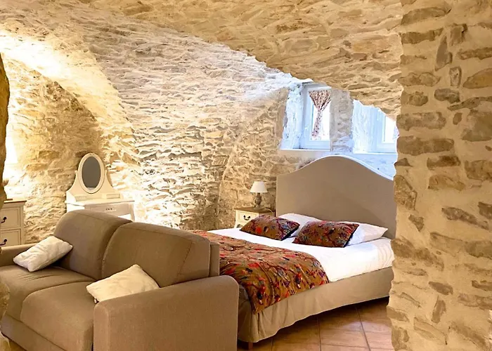 Locus Amoenus