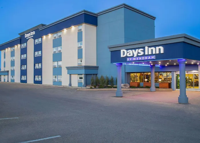 Days Inn & Conference Centre By Wyndham Camrose Norsemen