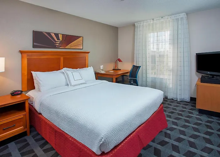 Towneplace Suites Cedar Bluff