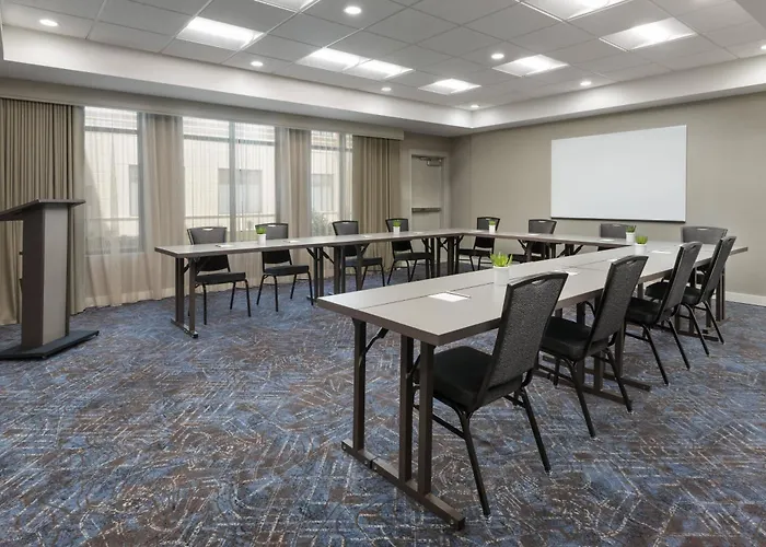 Residence Inn Long Island Garden City