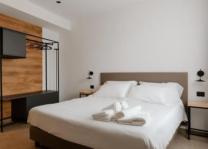 Belladonna Hotel