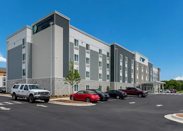 Woodspring Suites West Chatham Parkway