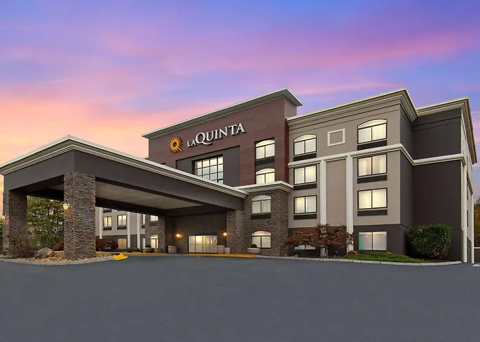 La Quinta By Wyndham / Kodak
