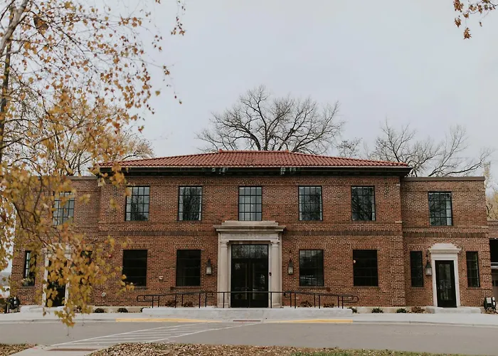 Hatchery Hotel & Event Center