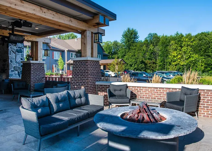 The Craftsman Inn & Suites Fayetteville