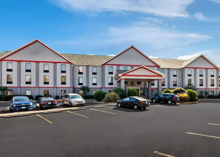 Red Roof Plus+ & Suites Atlanta Airport South