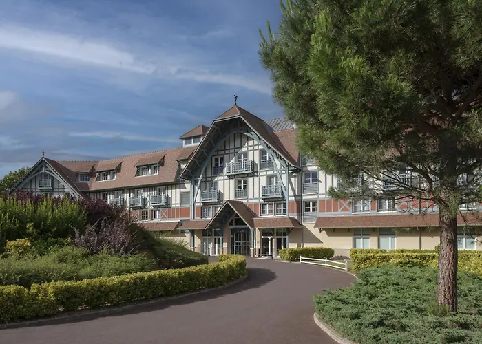 Renaissance Paris Hippodrome de St. Cloud Hotel