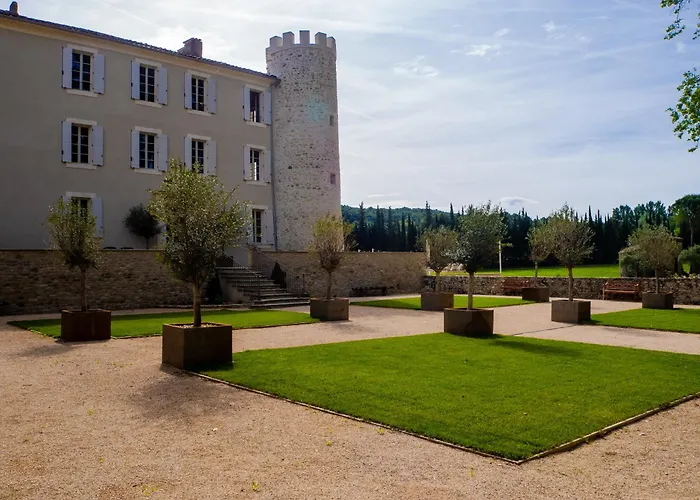 Chateau De Taulignan