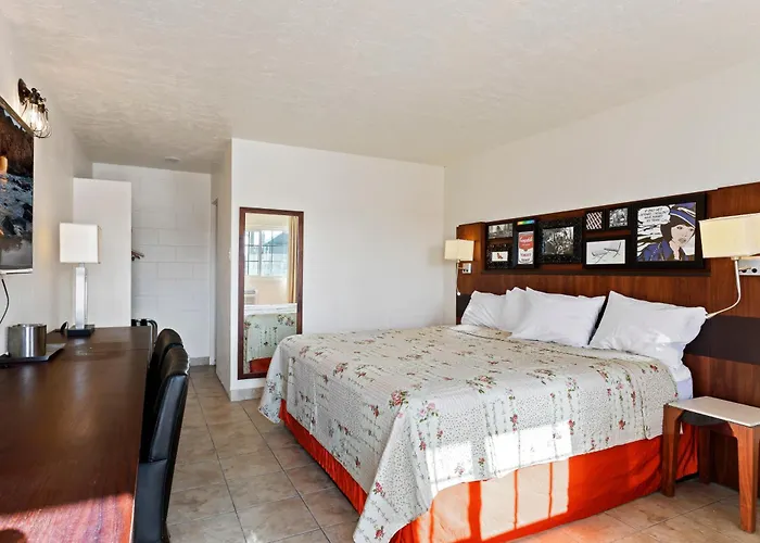 Temple View Inn