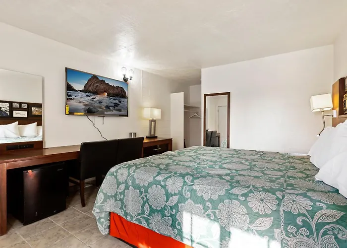 Temple View Inn
