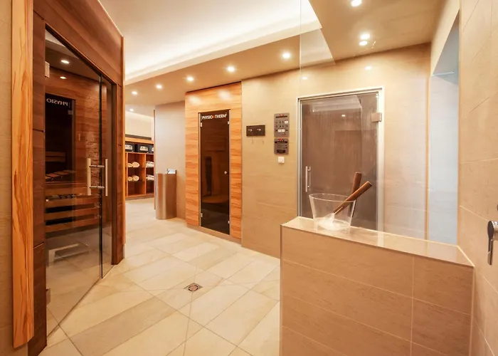 Hotel Weinberg GmbH Preising