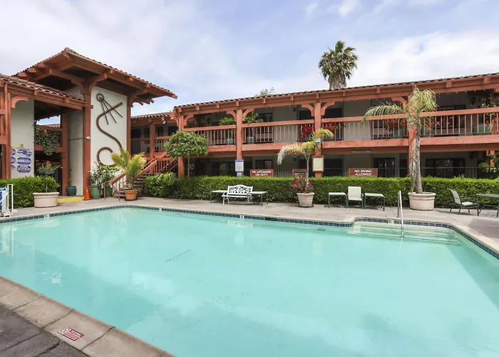 Campbell Inn Hotel