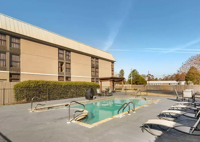 Quality Inn Valley - West Point