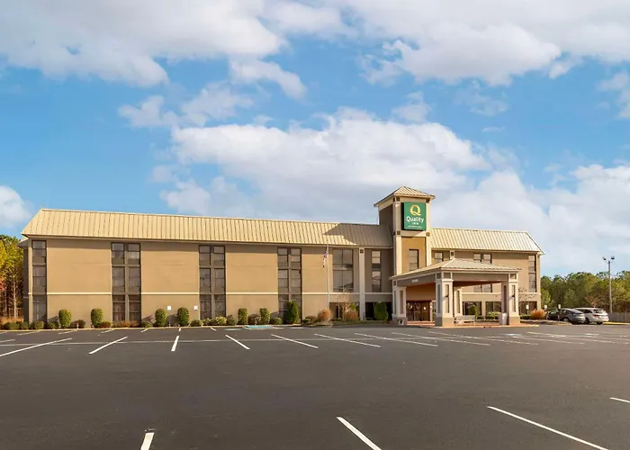 Quality Inn Valley - West Point