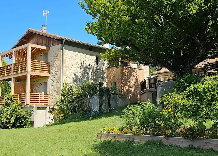 Logis Hôtel Les Vieilles Granges