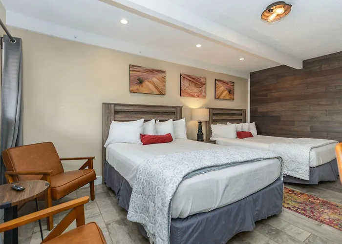 Flagstone Boutique Inn & Suites