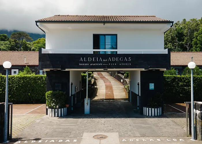 Aldeia Das Adegas
