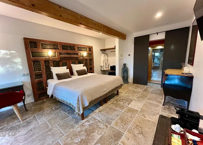 L Amourier chambres d hôtes avec Jacuzzi pour amoureux