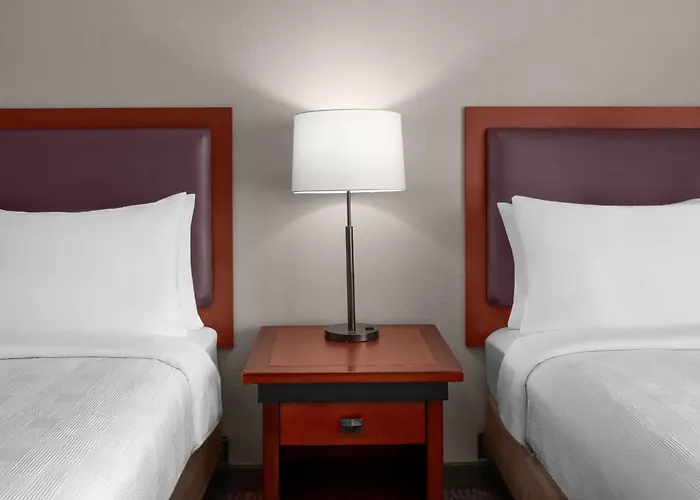 Larkspur Landing Extended Stay Suites
