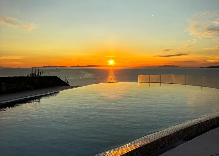 White Rock Suites & Villas