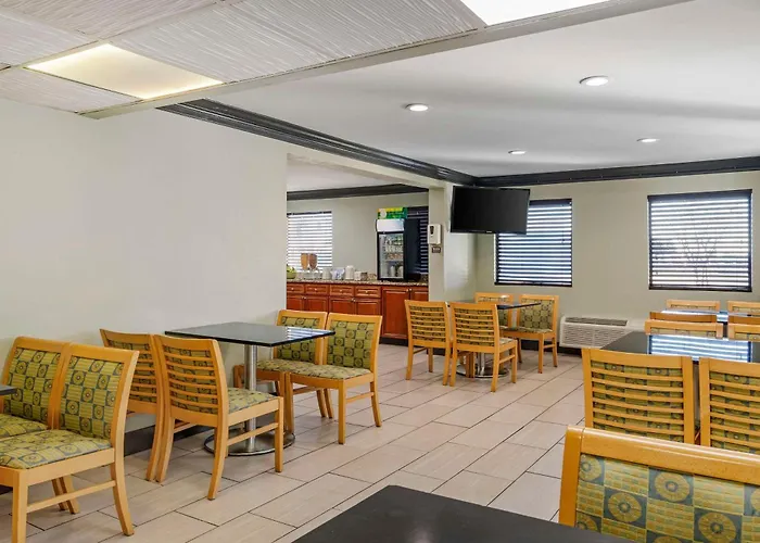 Quality Inn & Suites Morrow Atlanta South