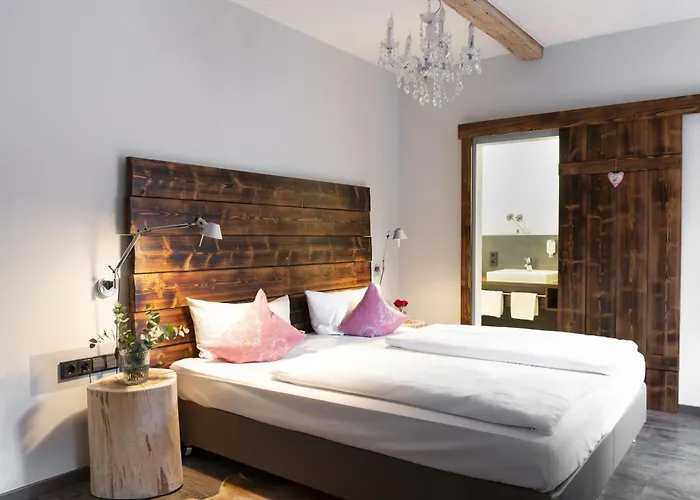 Landhotel 3Kronen Adelsdorf