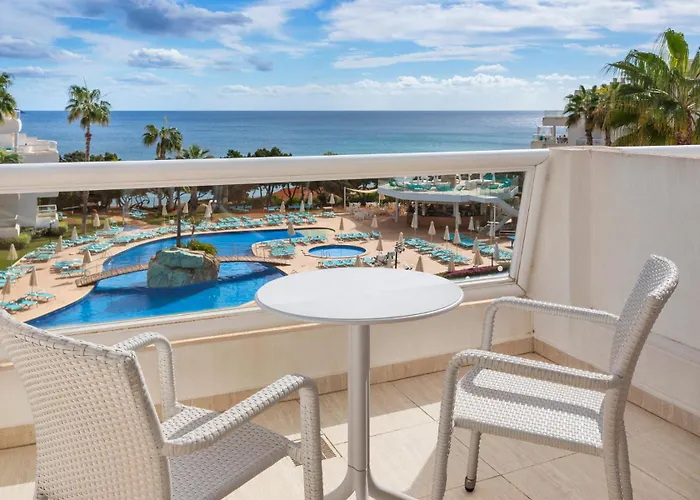 Aparthotel Tropic Garden Santa Eulária des Riu