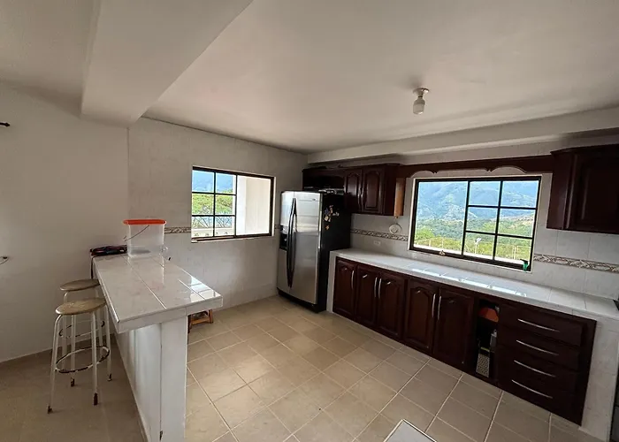 Hacienda La Perla- Mesa de los Santos