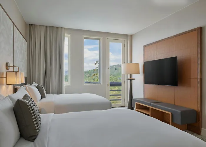 Viewline Resort Snowmass, Autograph Collection