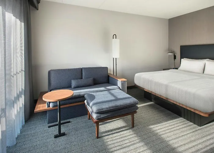 Courtyard By Marriott Rye
