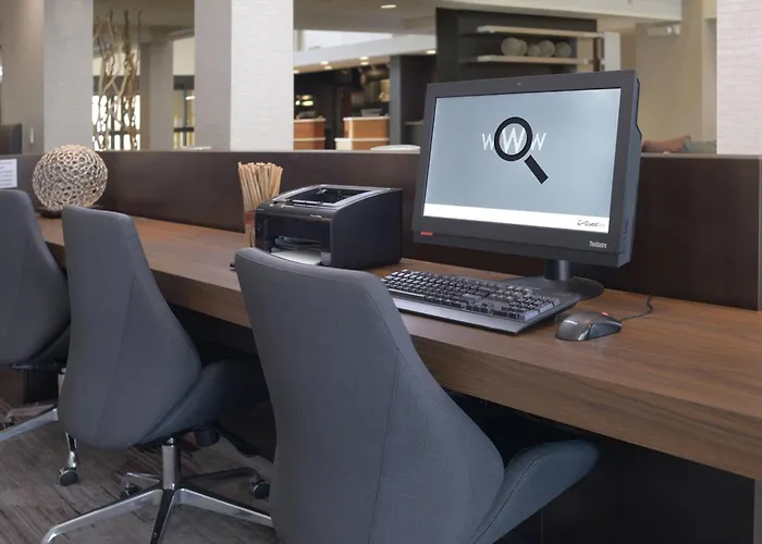 Courtyard By Marriott Northwest