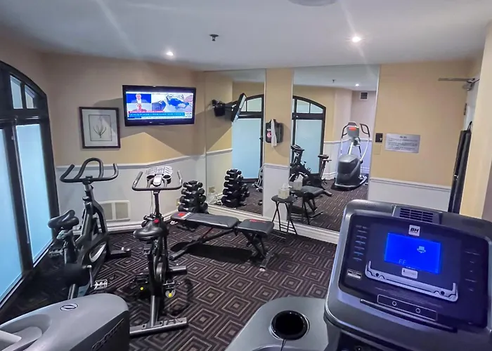 Le St-Martin Hotel&Suites Laval