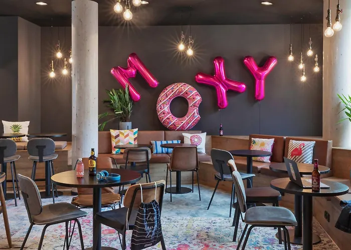 Moxy Altona