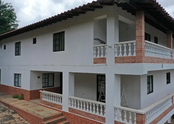Hacienda La Perla- Mesa de los Santos