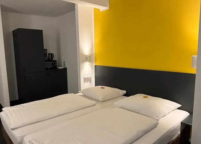 Hotel U Mülheim Free Parking Highspeed WiFi