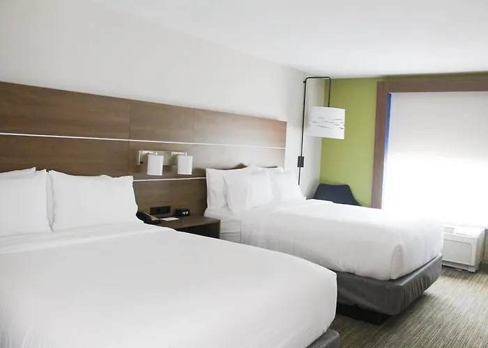 Holiday Inn Express And Suites Martinsville Bloomington Area