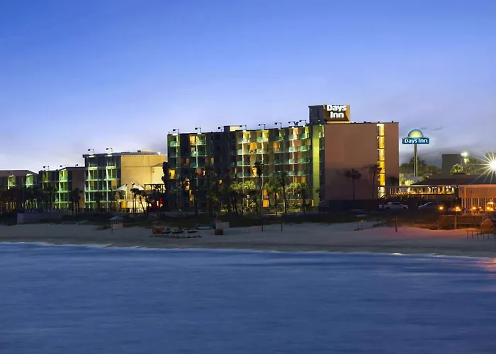 Days Inn By Wyndham Panama City Beach Beachfront Resort