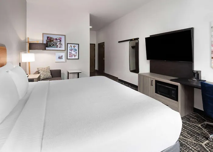 La Quinta Inn & Suites By Wyndham Meridian