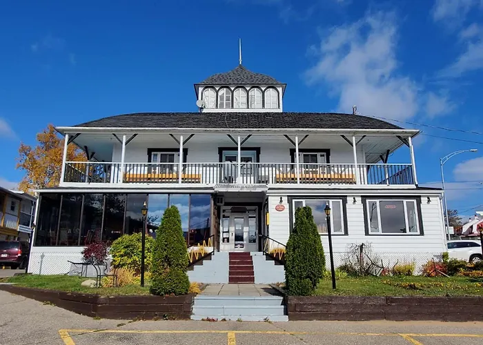 - Motel Georges